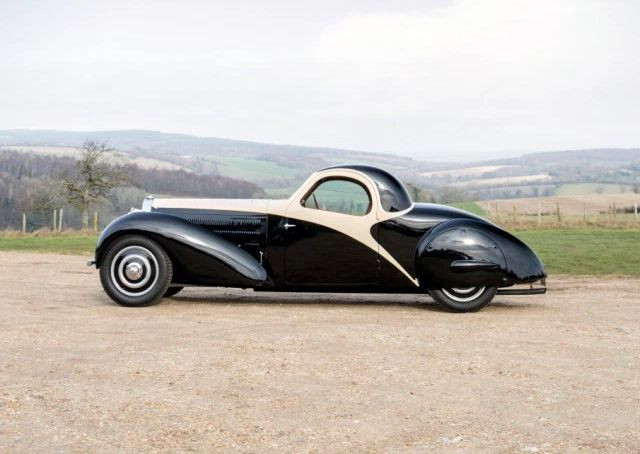 Bugatti Type 57 Atalante Faux Cabriolet