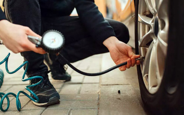 помпане на гуми