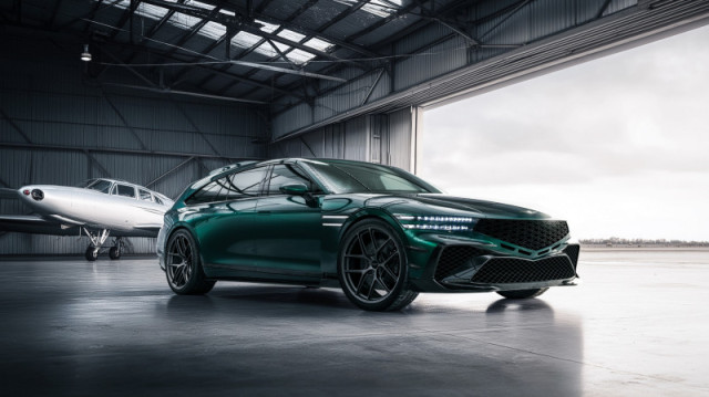 Genesis G90 Wingback