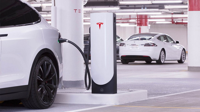 Tesla Supercharger-4