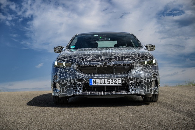 testing-the-new-bmw-2