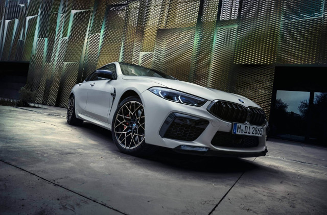 BMW M8 Competition M xDrive Final Edition 