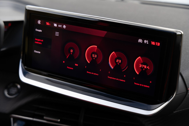 Peugeot e-208 GTi, тест драйв