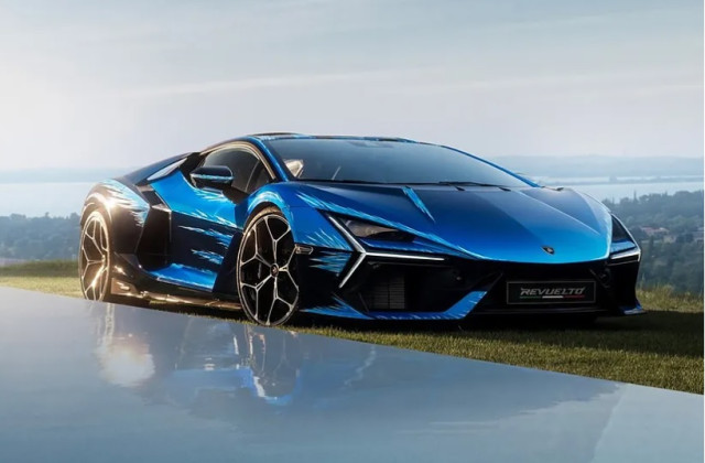 Lamborghini Revuelto