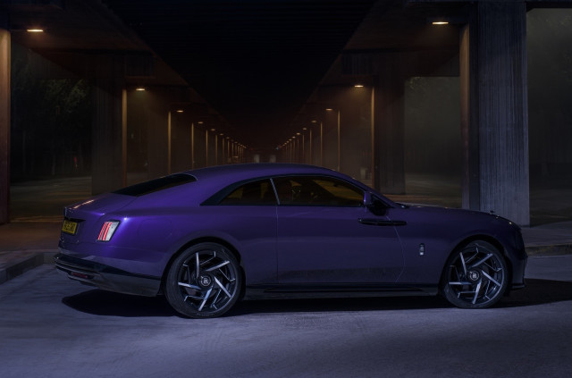 Rolls-Royce Black Badge Spectre