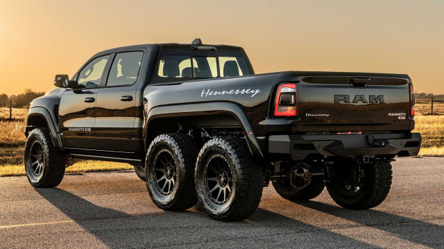 Hennessey Mammoth 1000 TRX 6x6