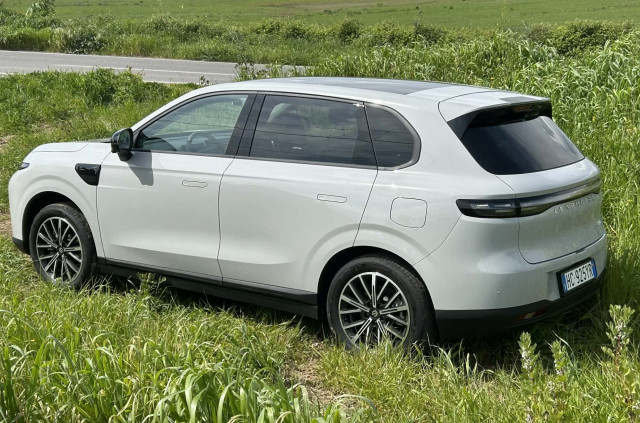 Leapmotor B10 Hybrid EV