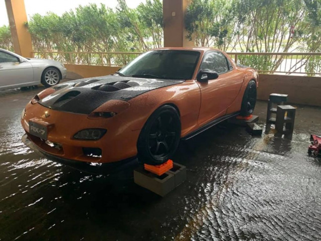 Mazda RX-7, ураган