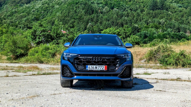 Audi SQ8 2024, тест драйв