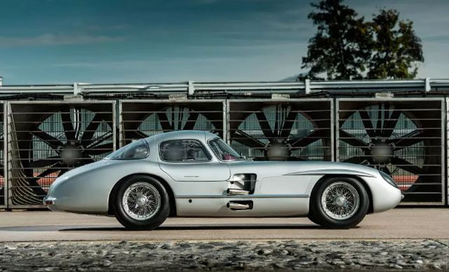 Mercedes-Benz 300 SLR Uhlenhaut Coupé