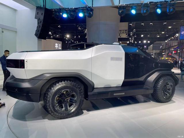Aiat Truck Mad-1