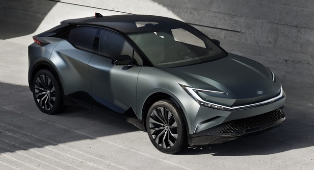 Toyota-bZ-Compact-SUV-Concept-Euro-Debut-1s