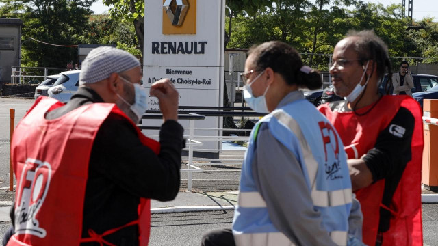 Renault, синдикати, съкращения