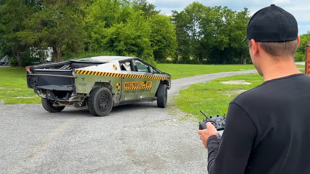 Tesla cybertruck с дистанционно 