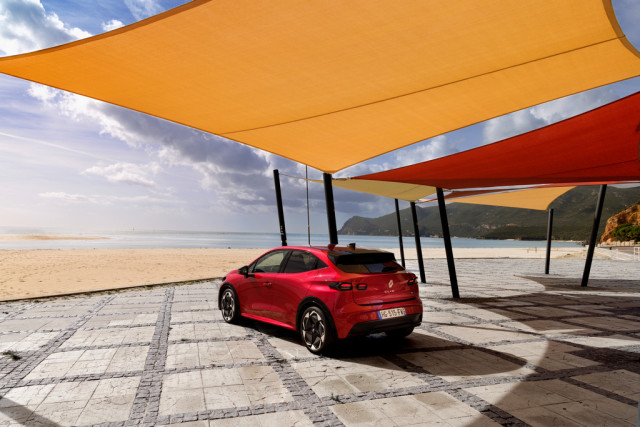 Renault Clio 2026, тест драйв