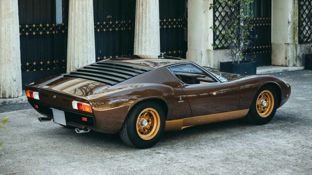 Lamborghini Miura SV
