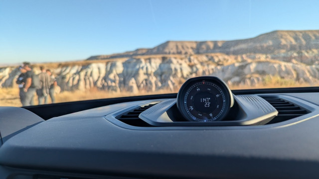 Porsche Cayenne Electric, тест драйв
