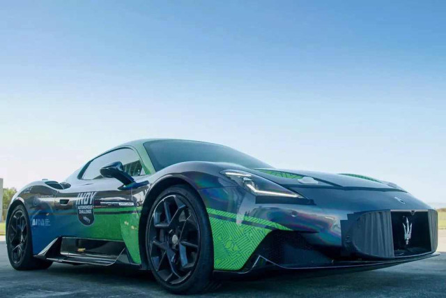 Maserati MC20 