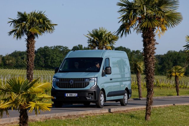 Renault Master 2024, тест драйв