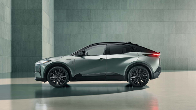 Toyota C-HR+