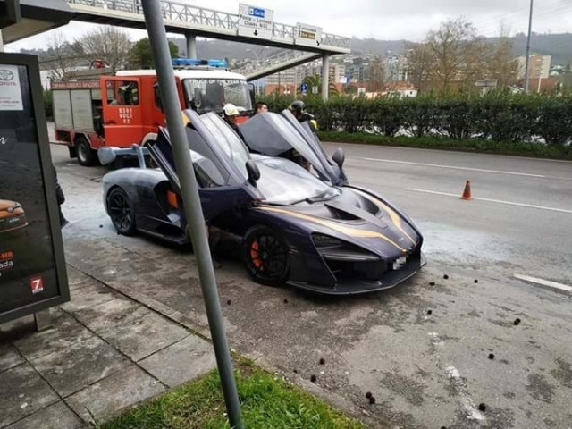 McLaren Senna - пожар