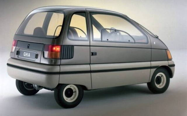 548091-on-demande-pres-de-700-000-pour-ce-vieux-concept-ford-signe-ghia