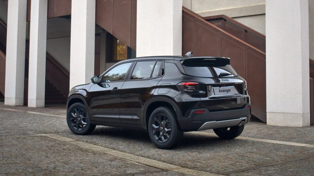 Jeep Avenger Black Edition-1