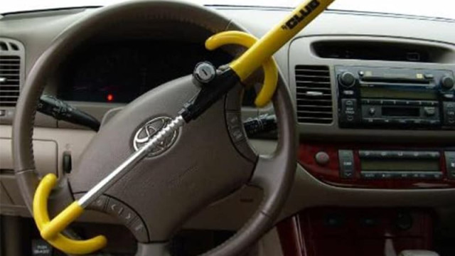 Тойота, бастун за волан, кражби