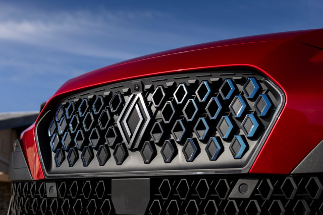 Renault Clio 2026, тест драйв