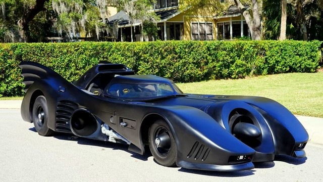 to-the-auction-stunning-batmobile-replica-demands-your-attention_1