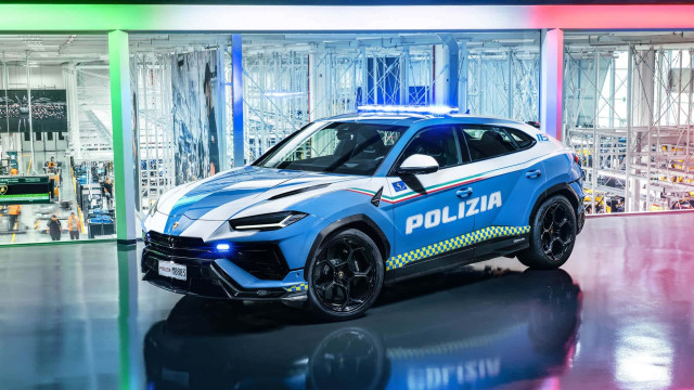 Lamborghini Urus Performante for Italian police 