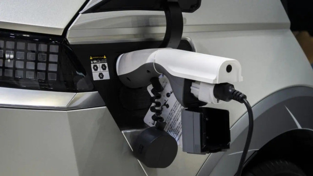 електромобили