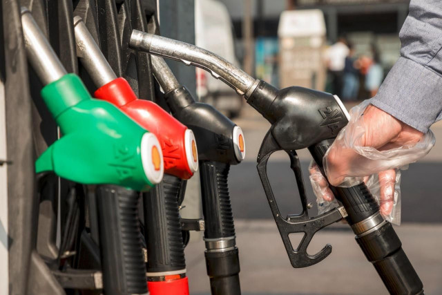 зареждане гориво