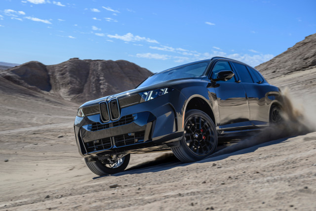 BMW iX5 60, тест драйв