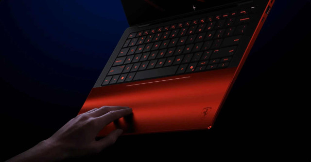 HP Limited Edition Scuderia Ferrari AI PC