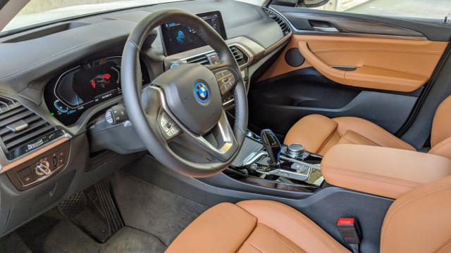 BMW iX3 тест драйв