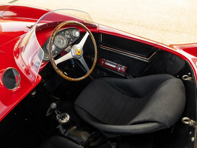 Ferrari 410 Sport Spider-1.jpg