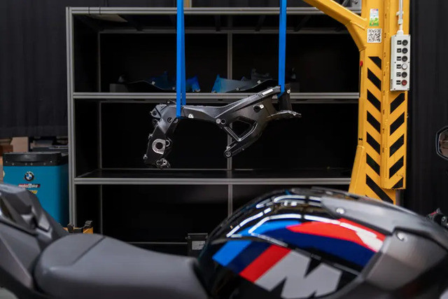 BMW M 1000 RR 2027
