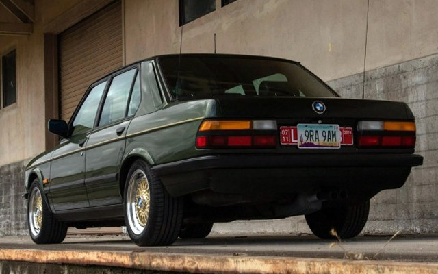 BMW M5 (E28) 