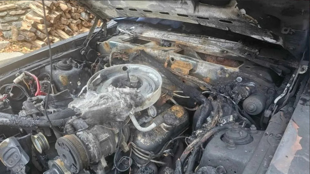 Ford Thunderbird, горяща кола, обява