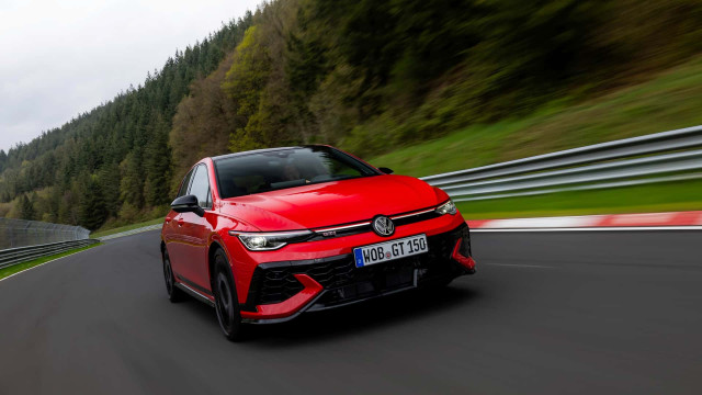 VW Golf GTI Edition 50 