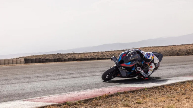 BMW S1000R