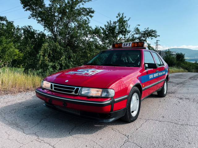 Saab 9000 SARSYS Sofia Airport 